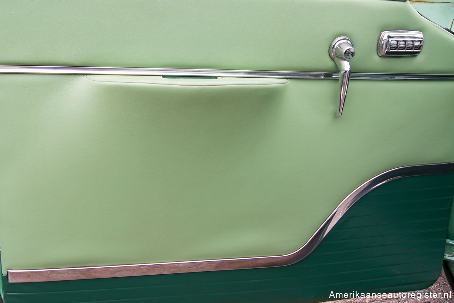 Chrysler New Yorker uit 1956